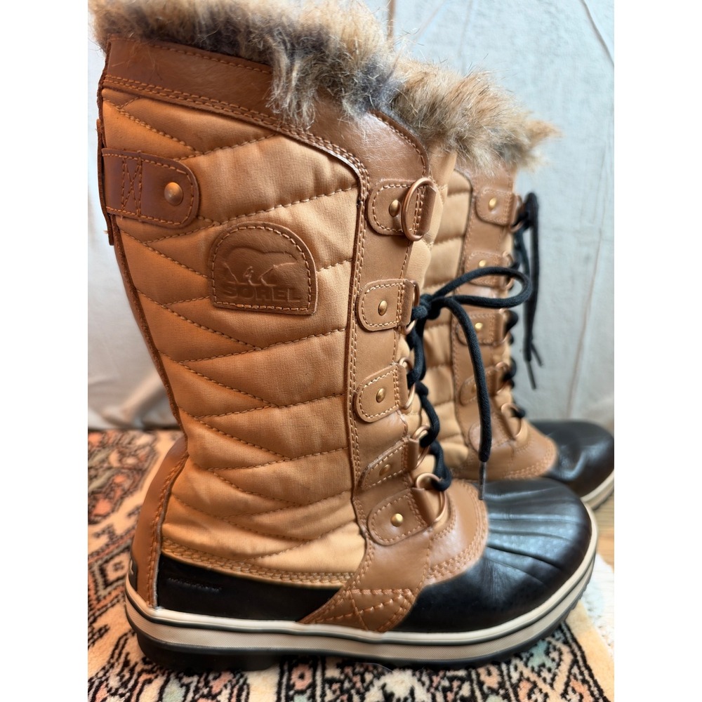 Sorel Tofino II Women Size 8 Tan Black Gorpcore Waterproof Winter Snow Boots EUC